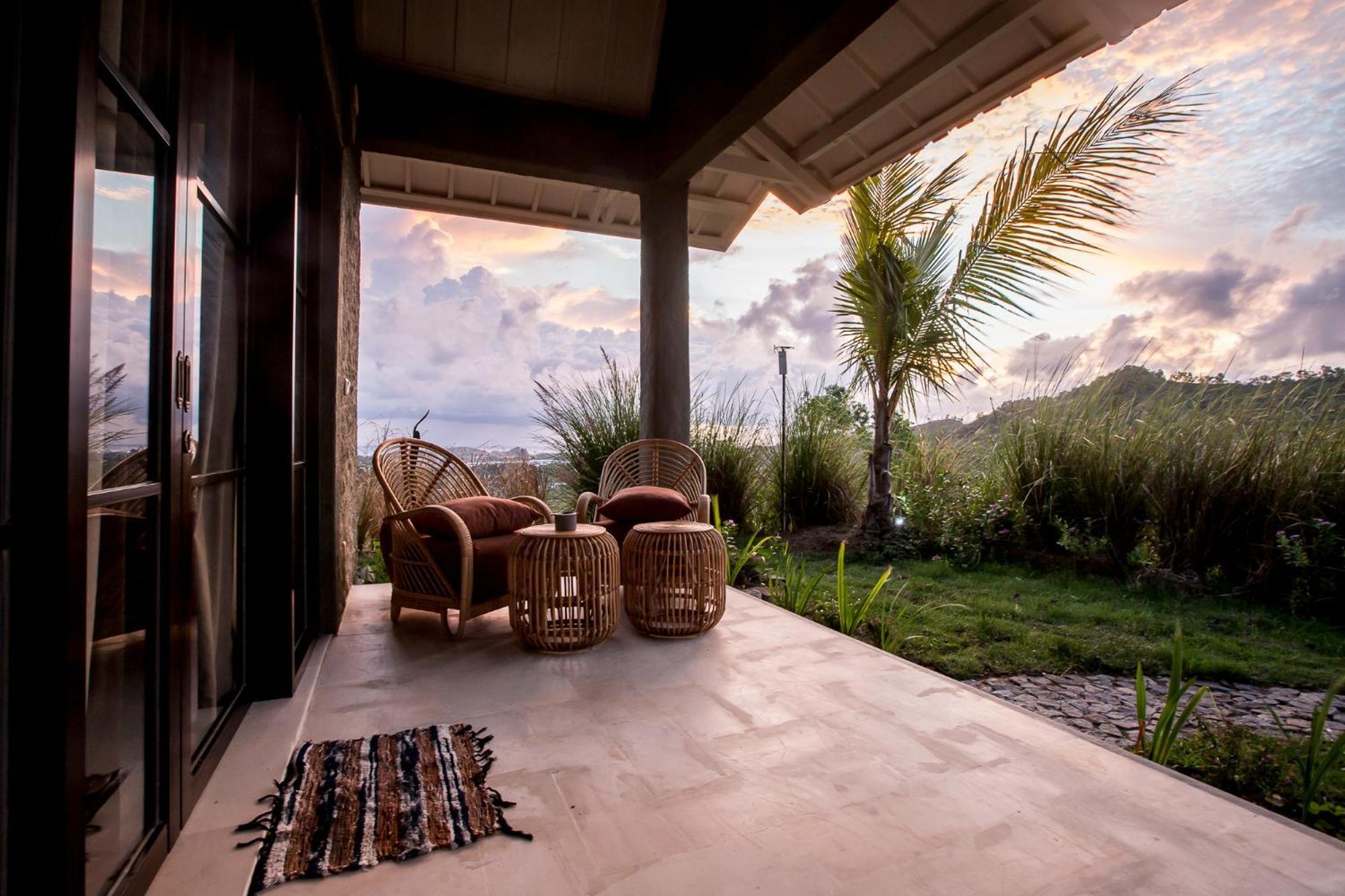 Drop In Surf Lodge Kuta  Buitenkant foto